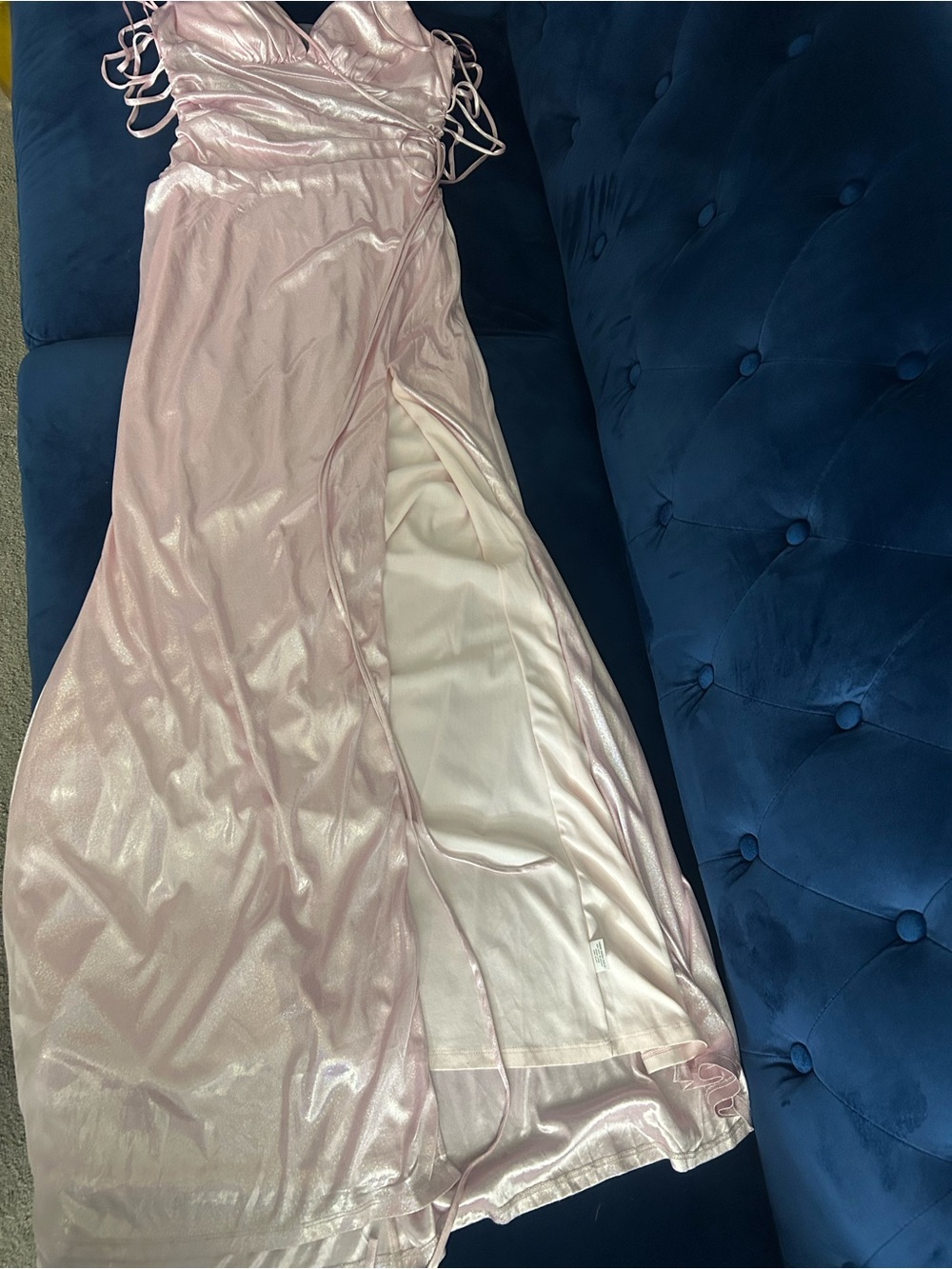 🌸🌸🌸Shimmering Light Pink Satin Maxi Dress with Side Slit